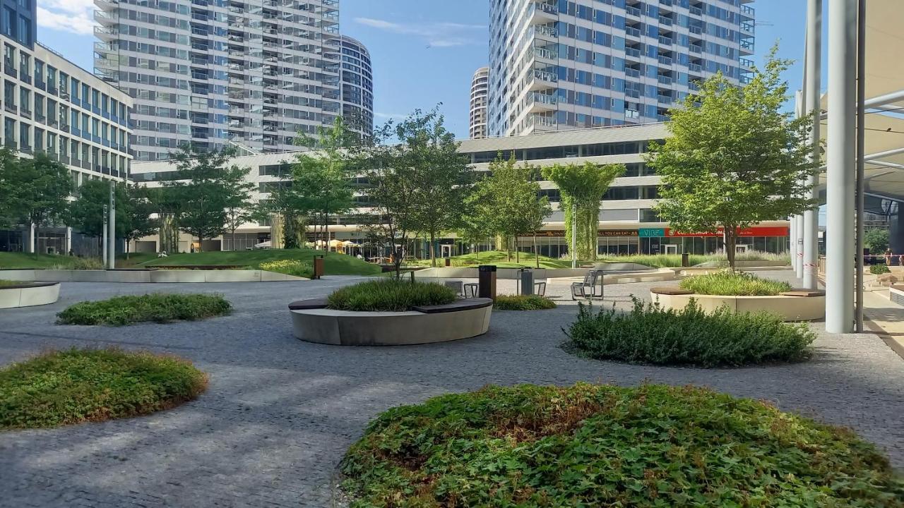 Panorama City - Spacious Apartment Near Eurovea บราติสลาวา ภายนอก รูปภาพ