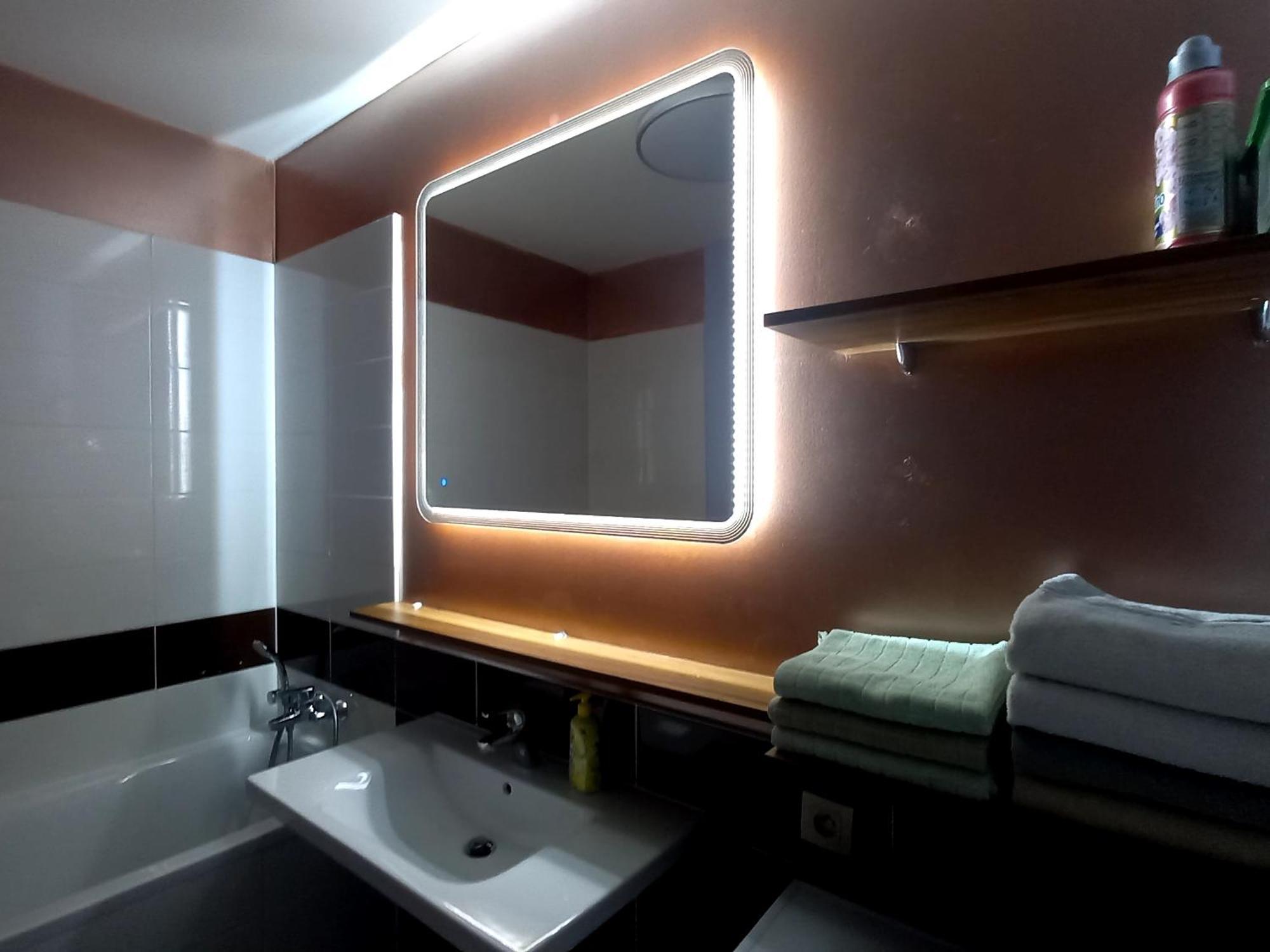 Panorama City - Spacious Apartment Near Eurovea บราติสลาวา ภายนอก รูปภาพ
