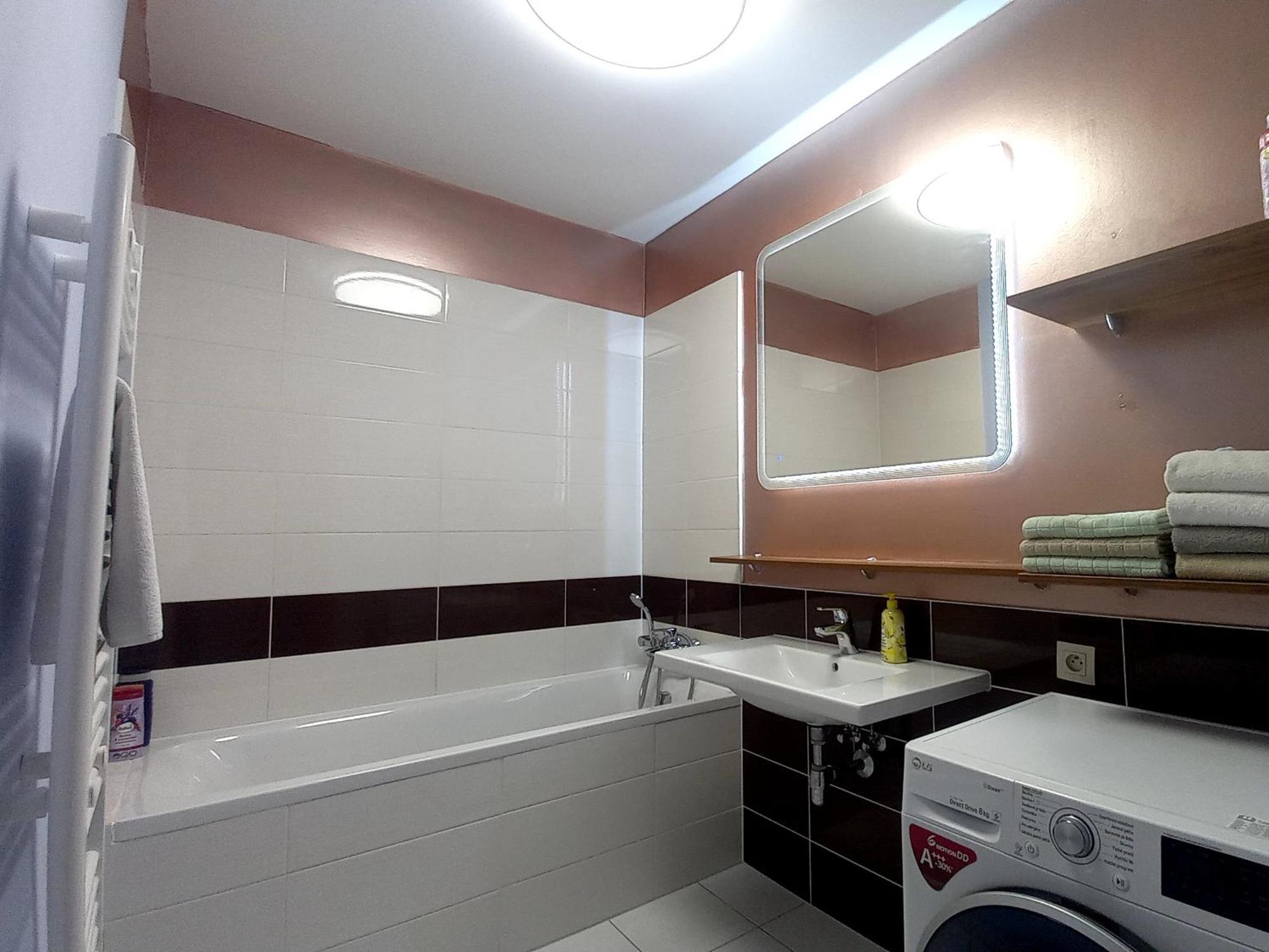 Panorama City - Spacious Apartment Near Eurovea บราติสลาวา ภายนอก รูปภาพ